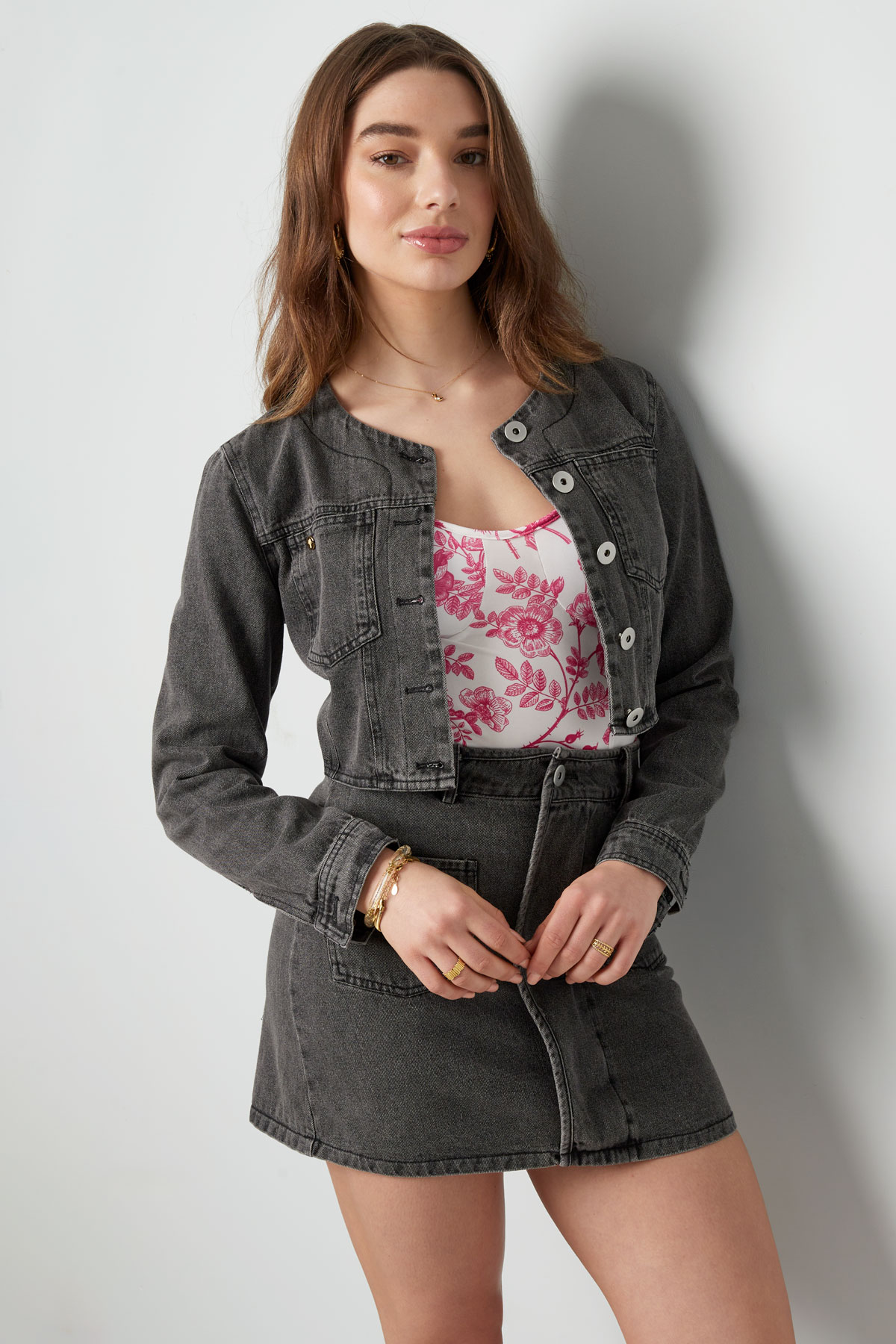 Cropped denim jacket with buttons - gray h5 Picture3